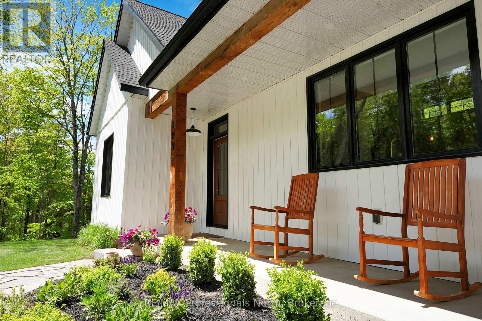 195 LAKEVIEW STREET - 44