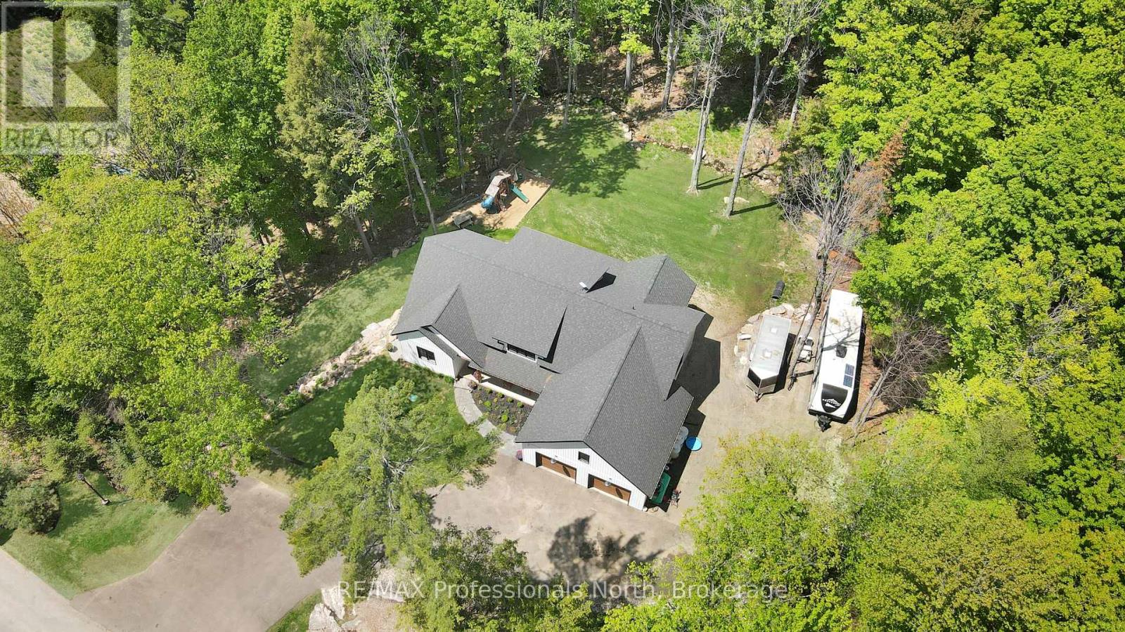 195 LAKEVIEW STREET - 4
