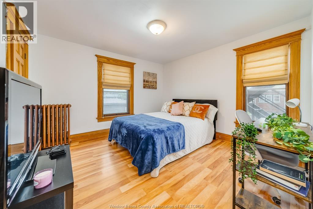 961 OUELLETTE AVENUE - 18