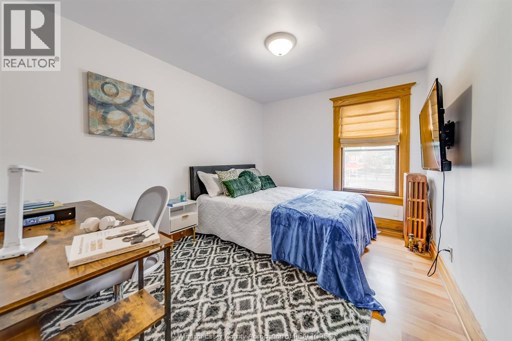 961 OUELLETTE AVENUE - 22
