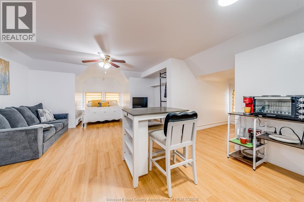 961 OUELLETTE AVENUE - 30