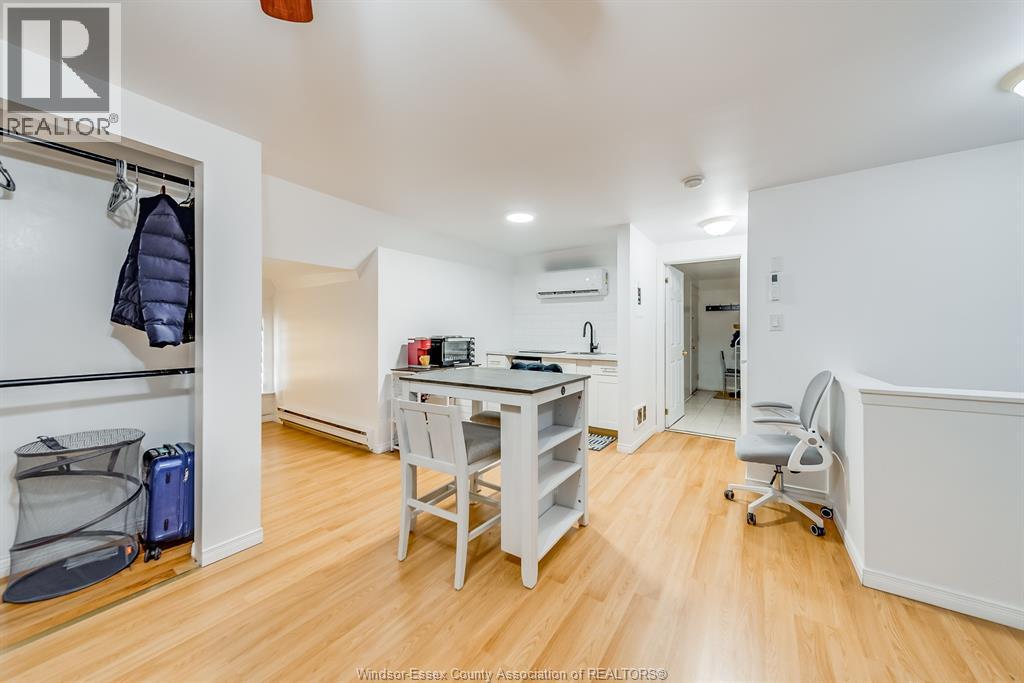 961 OUELLETTE AVENUE - 33