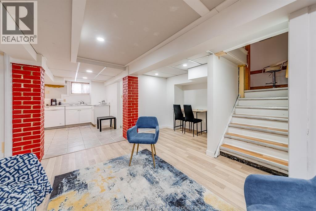 961 OUELLETTE AVENUE - 39
