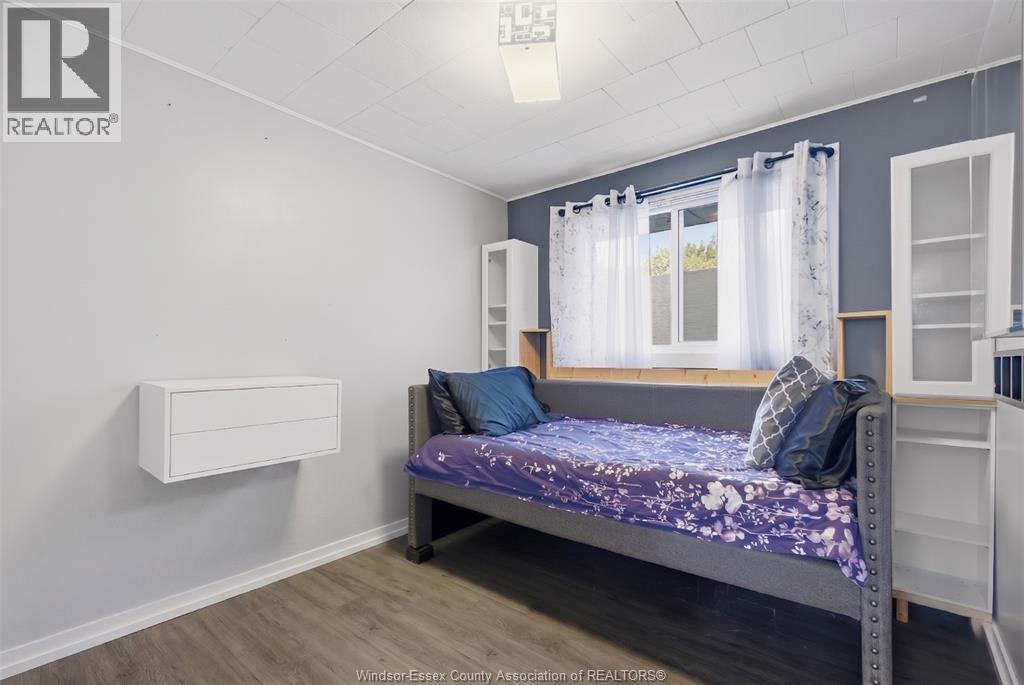 36 WOODLAND AVENUE - 11