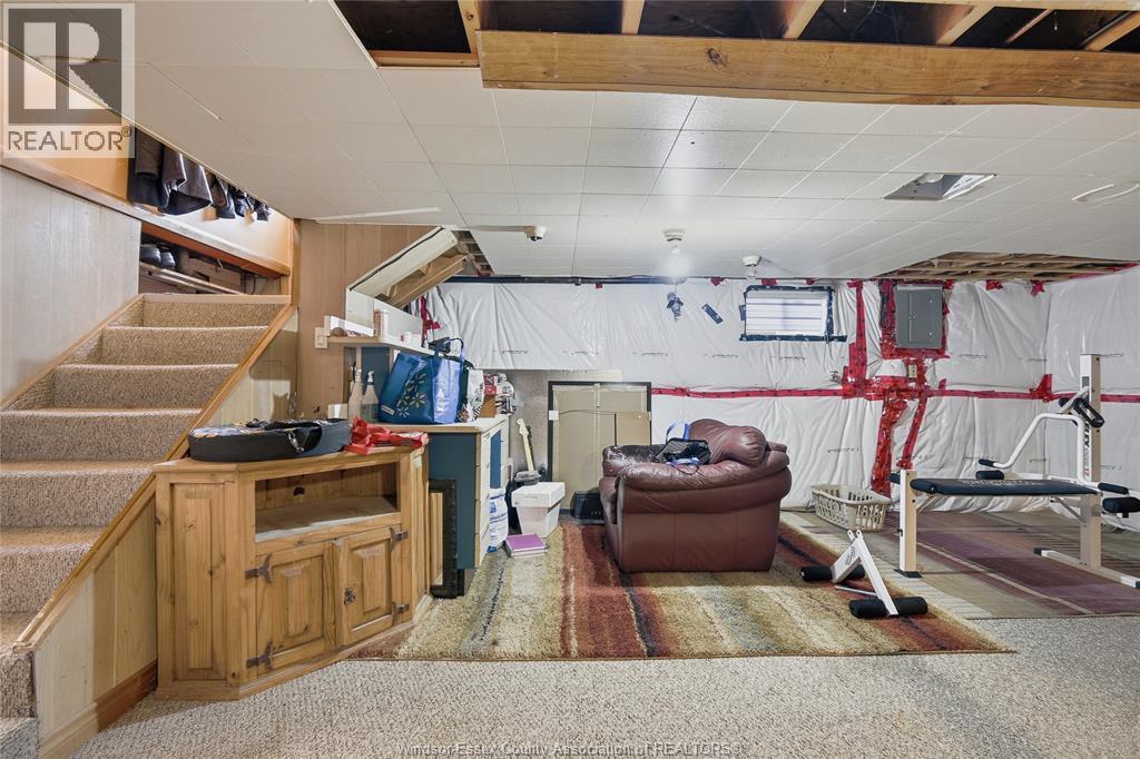 36 WOODLAND AVENUE - 16