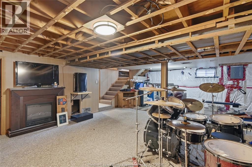 36 WOODLAND AVENUE - 17