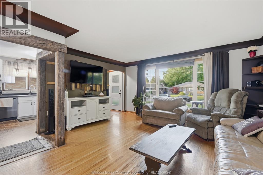 36 WOODLAND AVENUE - 3