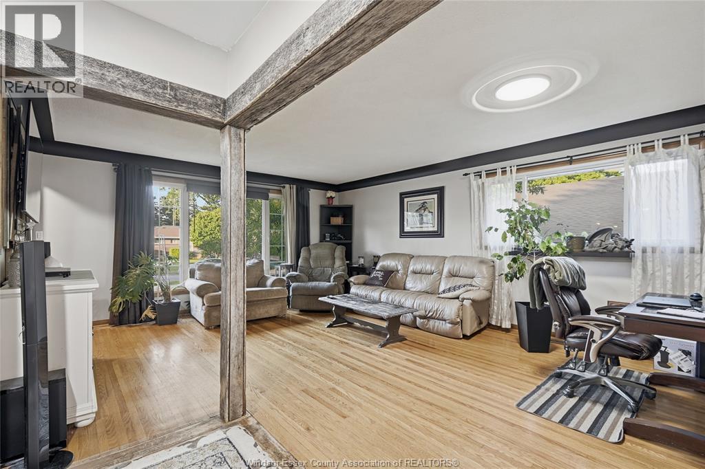 36 WOODLAND AVENUE - 4