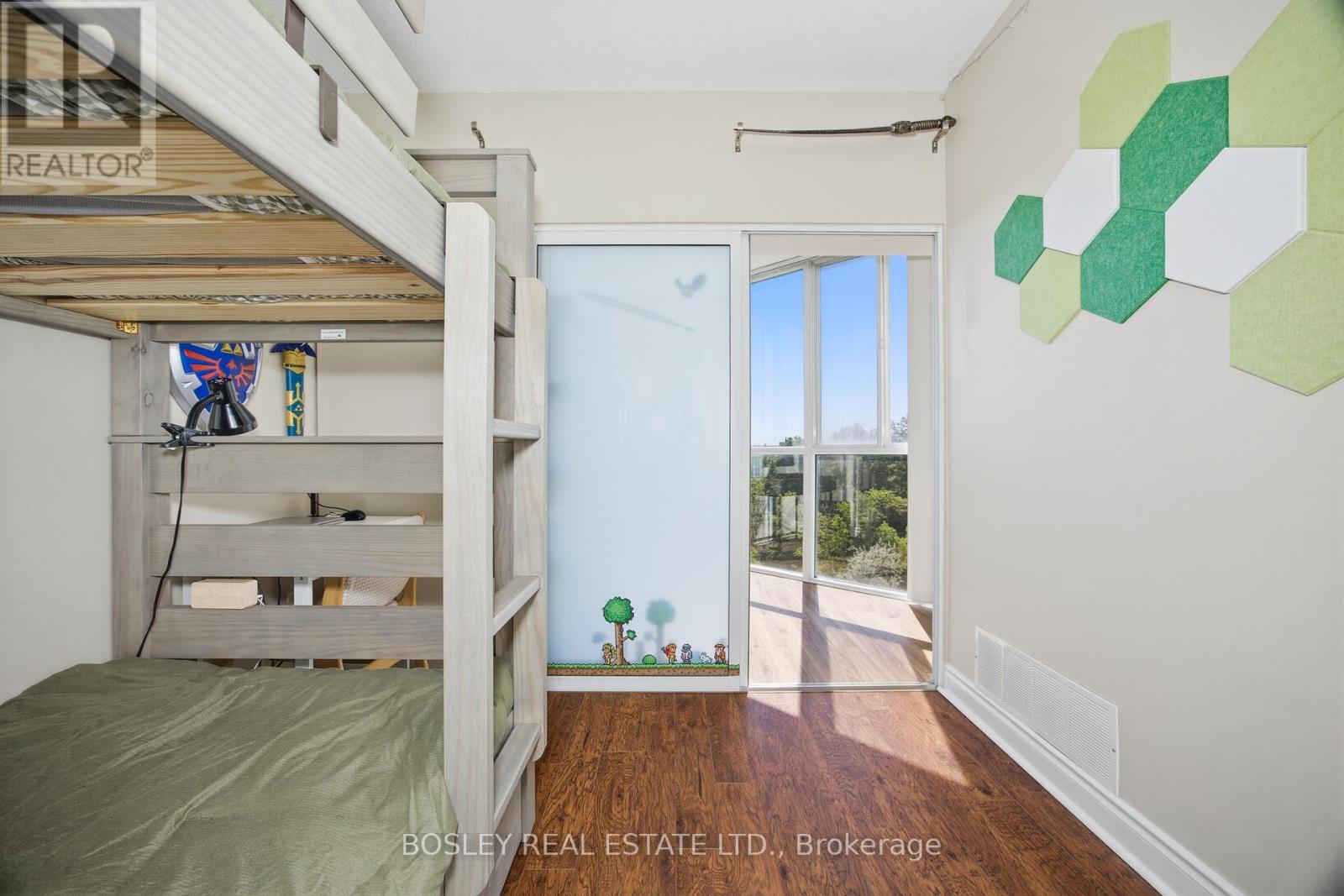 #611 5 CONCORDE PLACE - 14