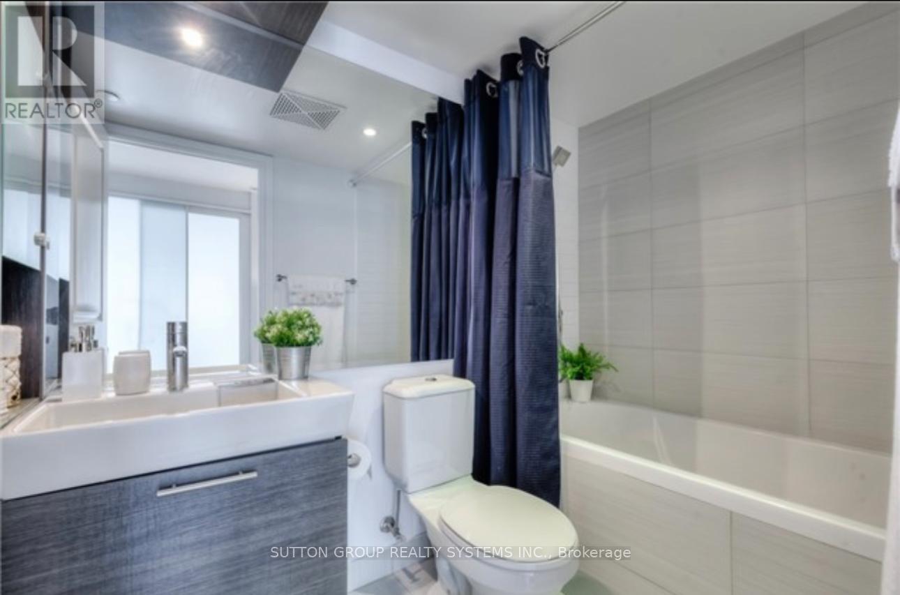 4011 - 386 YONGE STREET