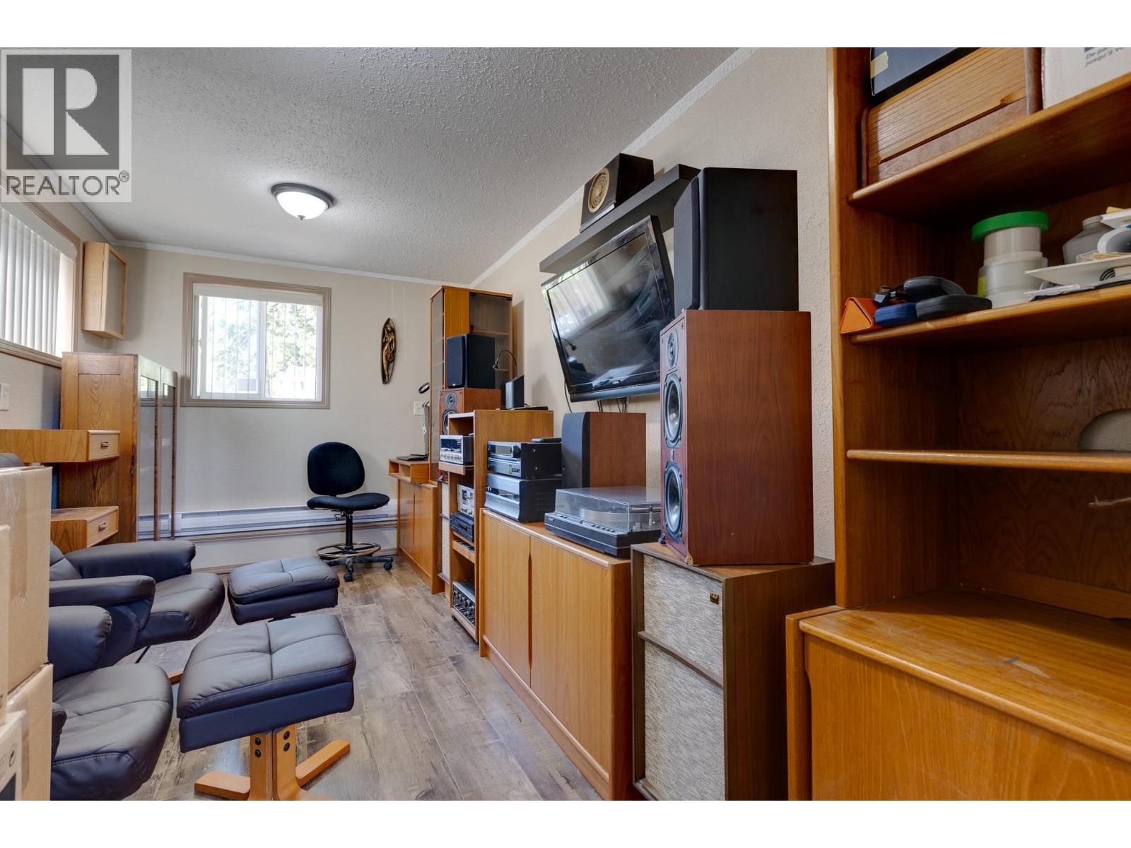 6177 CALEDONIA CRESCENT - 20