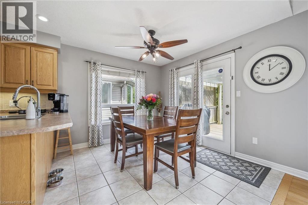 15 ZINKANN Crescent - 14