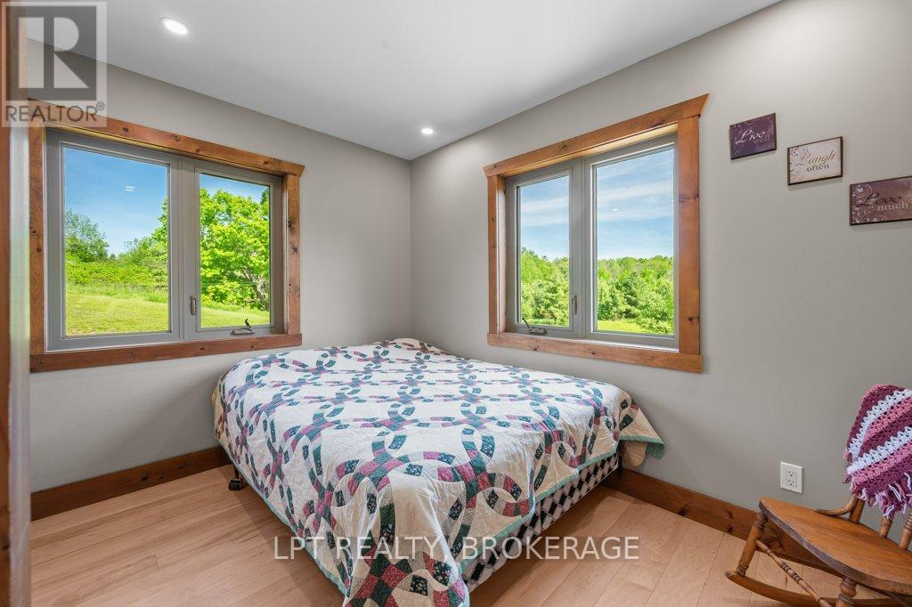 1718 FORTY FOOT ROAD - 16