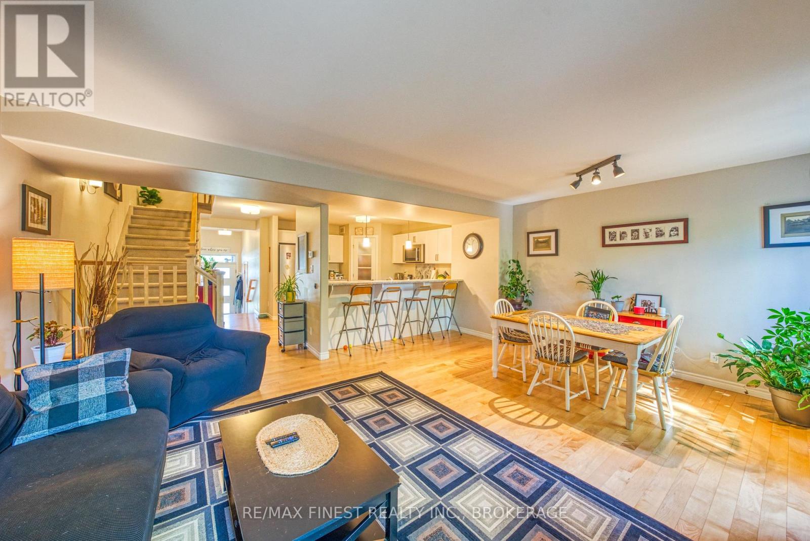 1010 ROSANNA AVENUE - 14