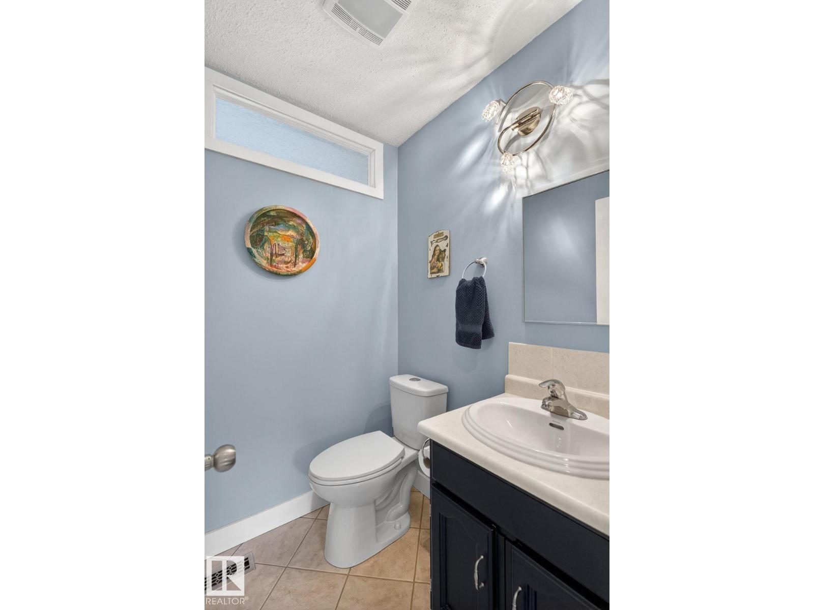4911 46 ST - 40