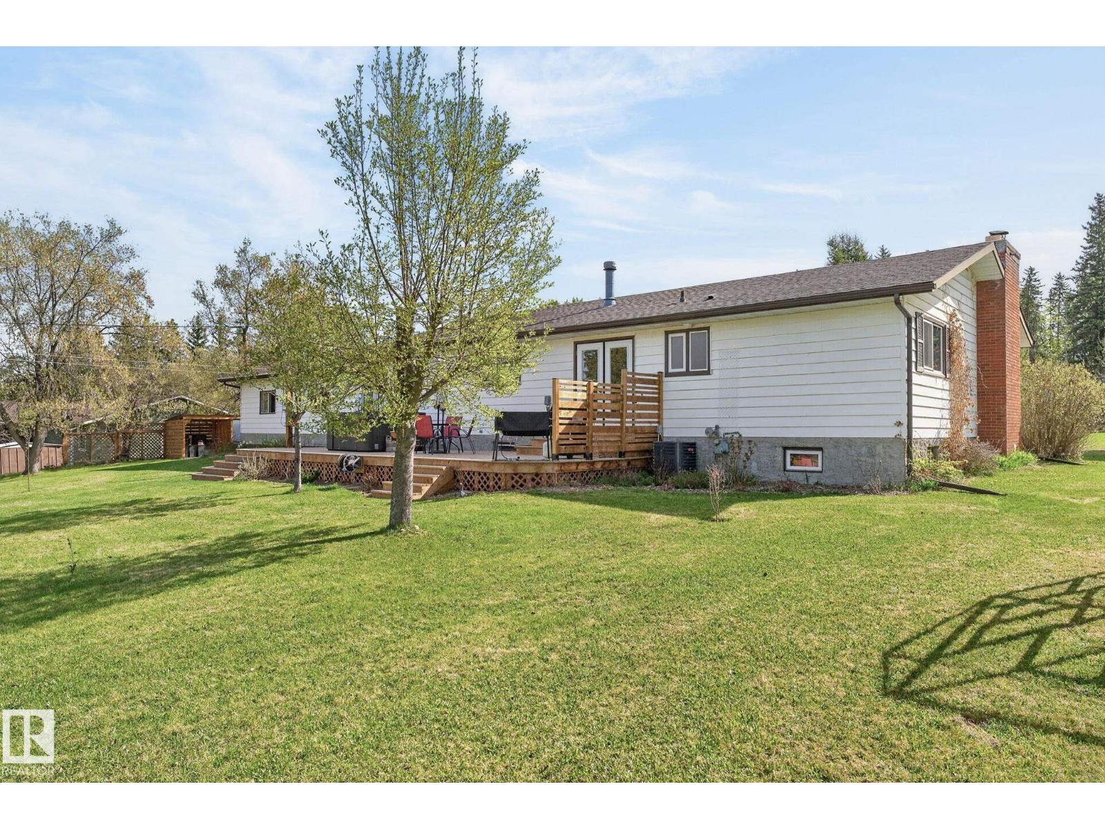 4911 46 ST - 9