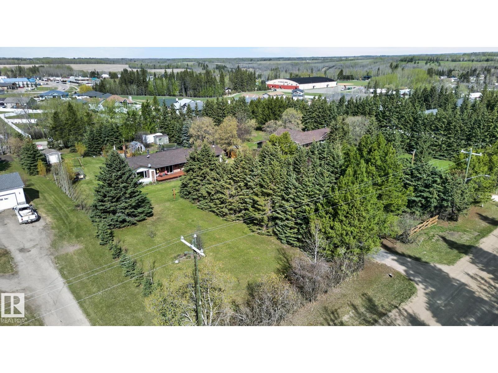 4911 46 ST - 65