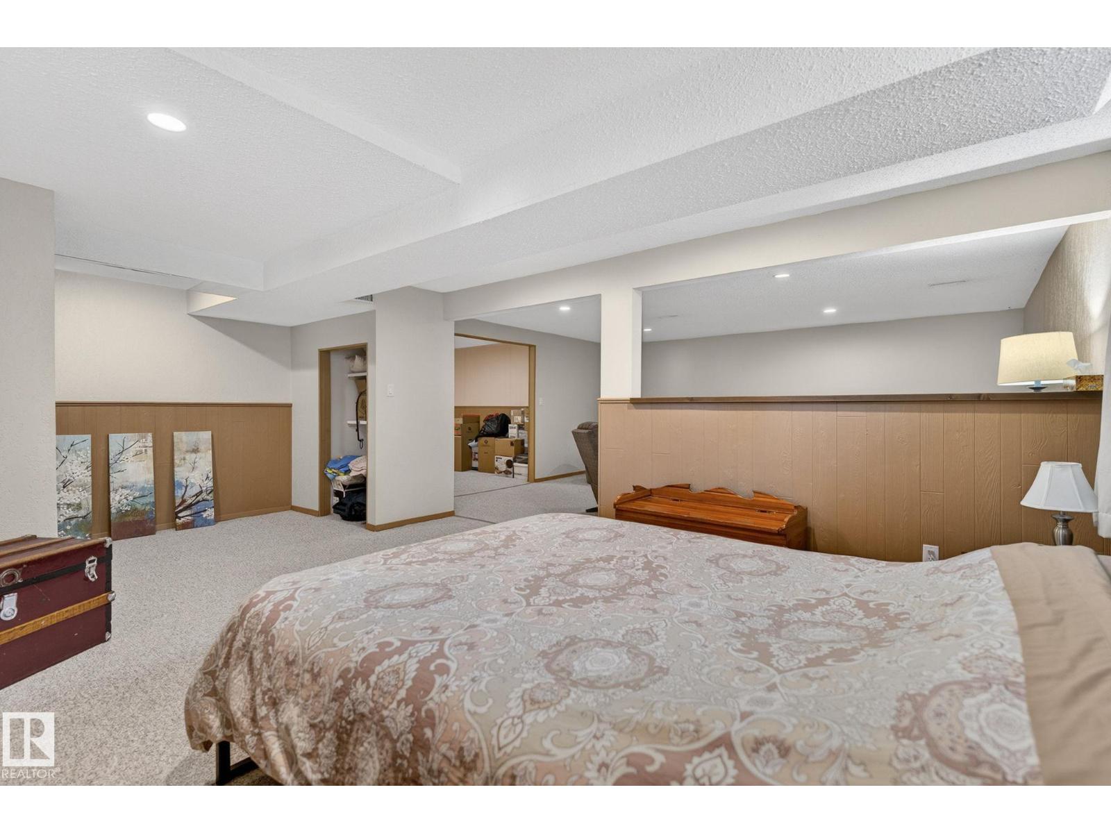 4911 46 ST - 55