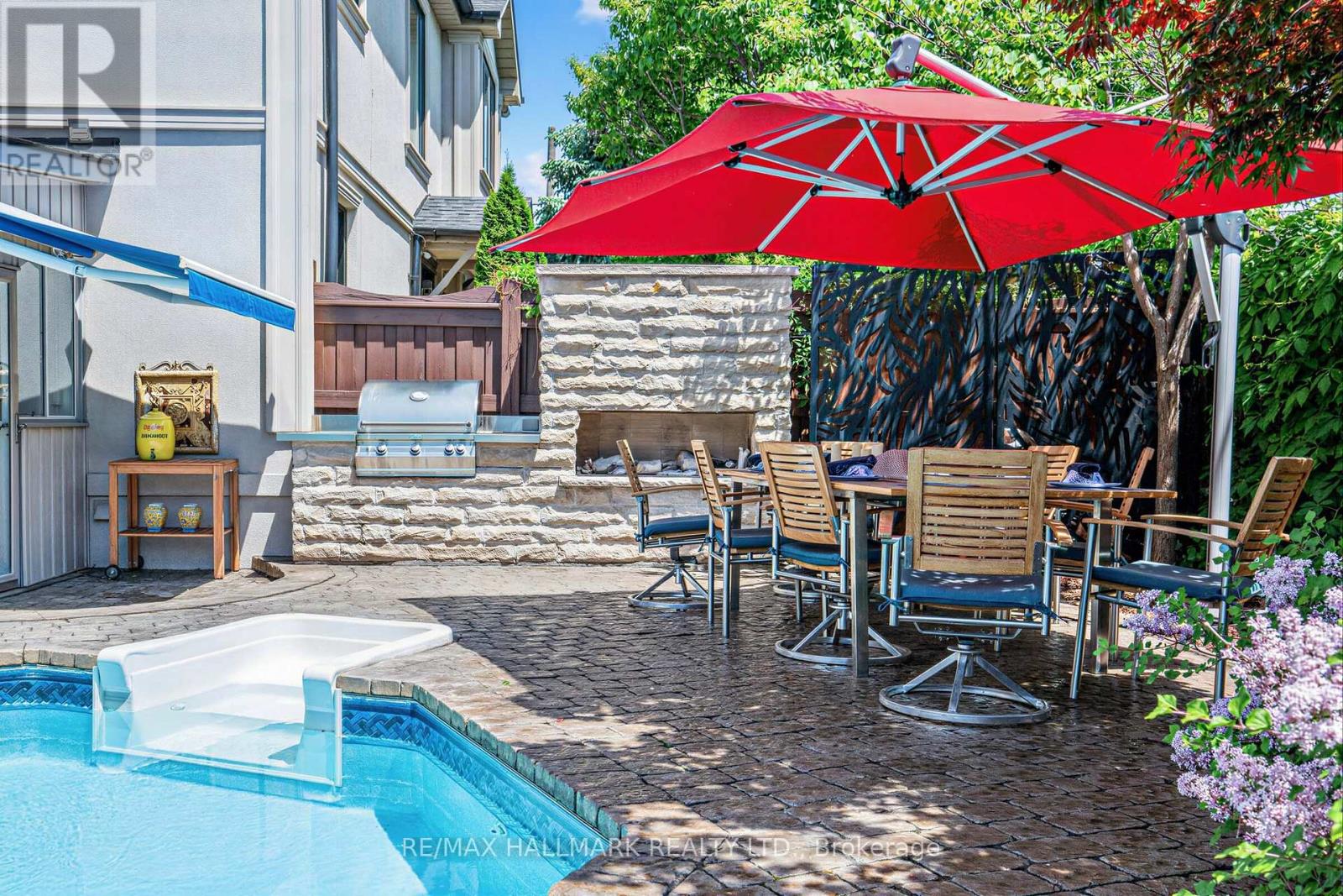 86 BINSWOOD AVENUE - 48