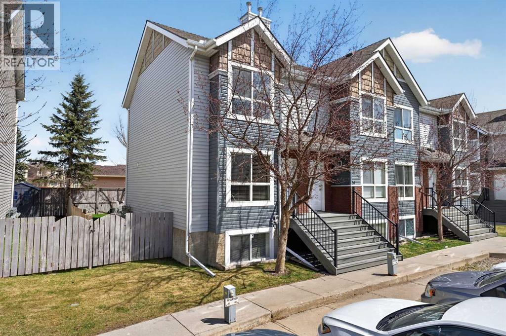 32 Erin Woods Court SE - Image 2