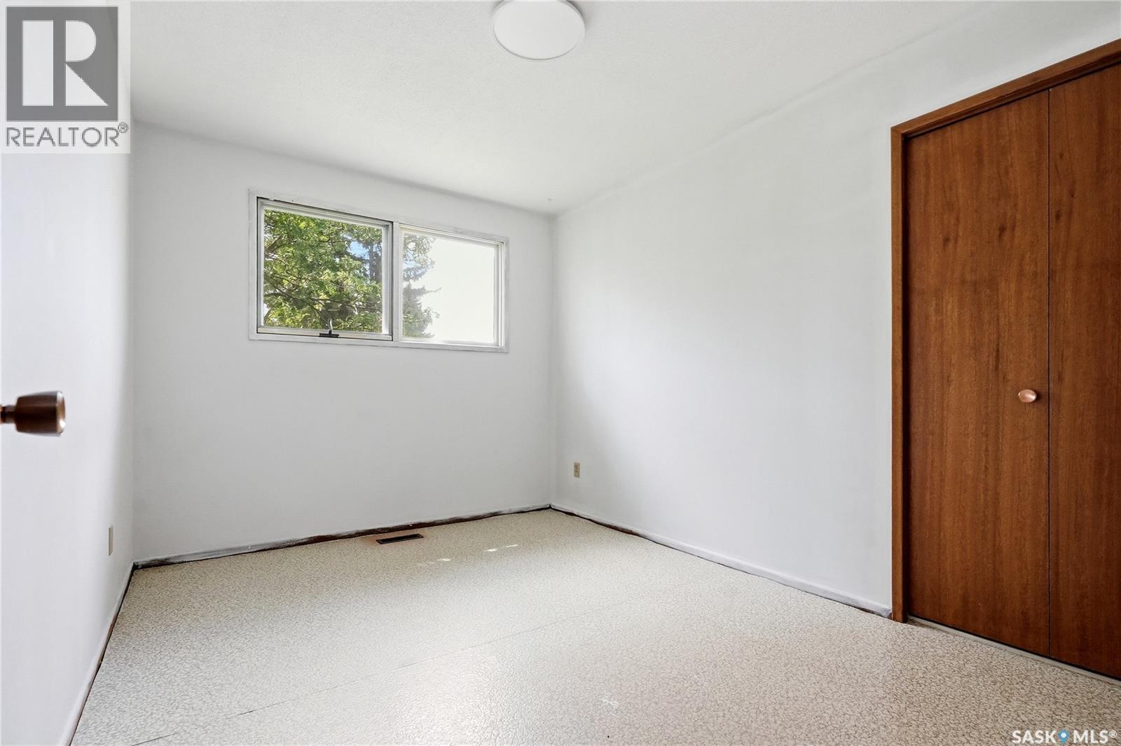 54 St Lawrence CRESCENT — photo 22