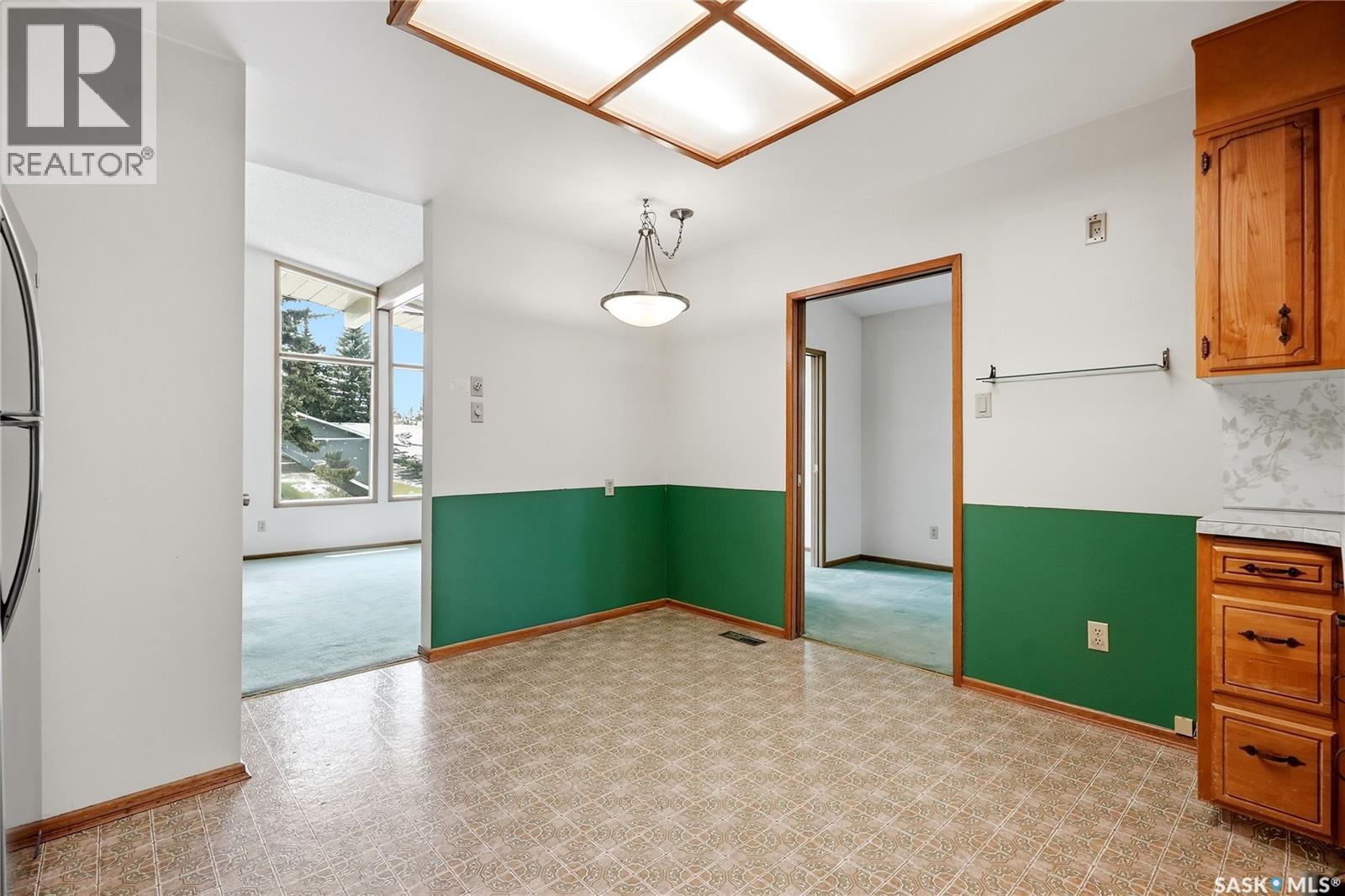 54 St Lawrence CRESCENT — photo 8