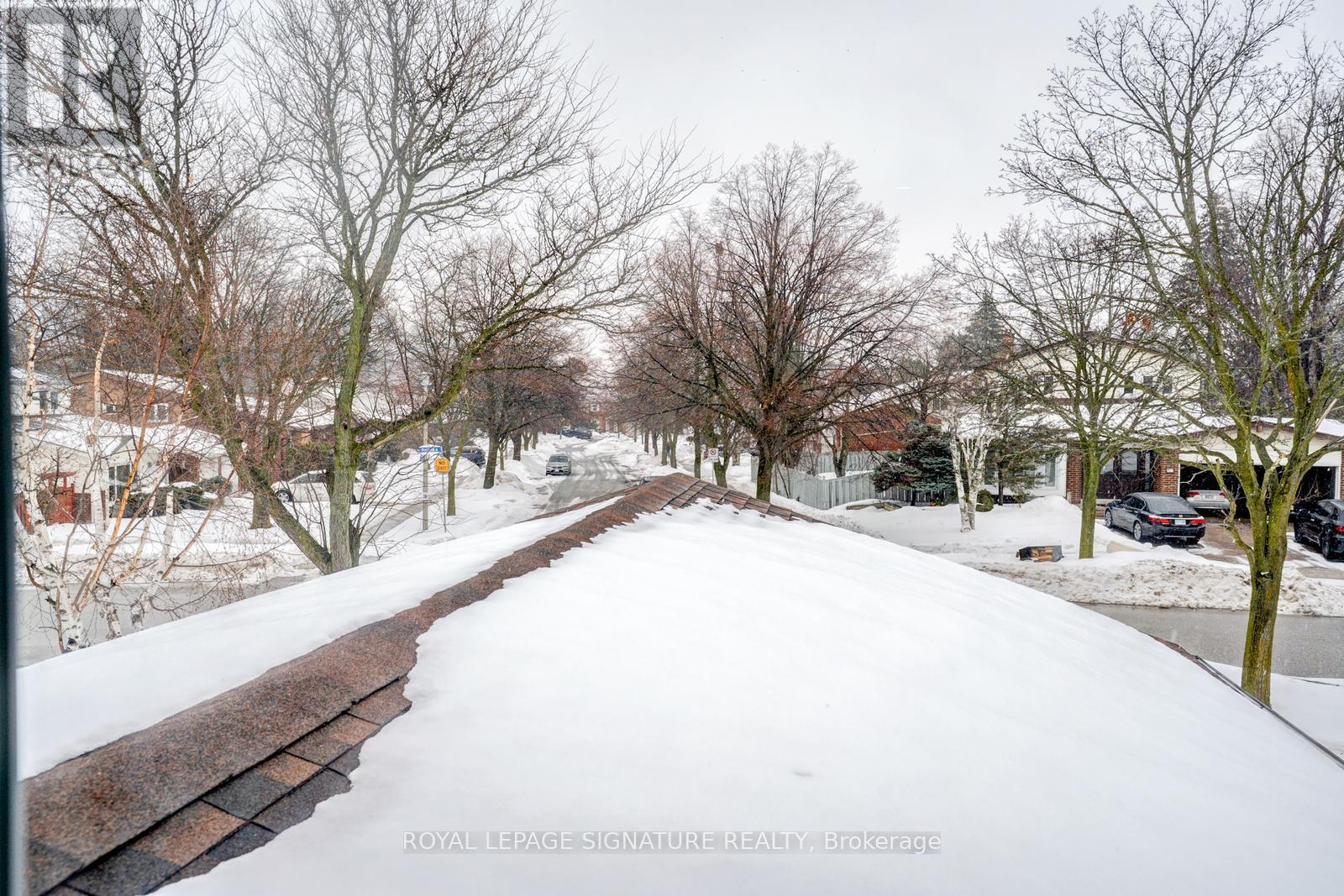 216 HUNTSMILL BOULEVARD - 33
