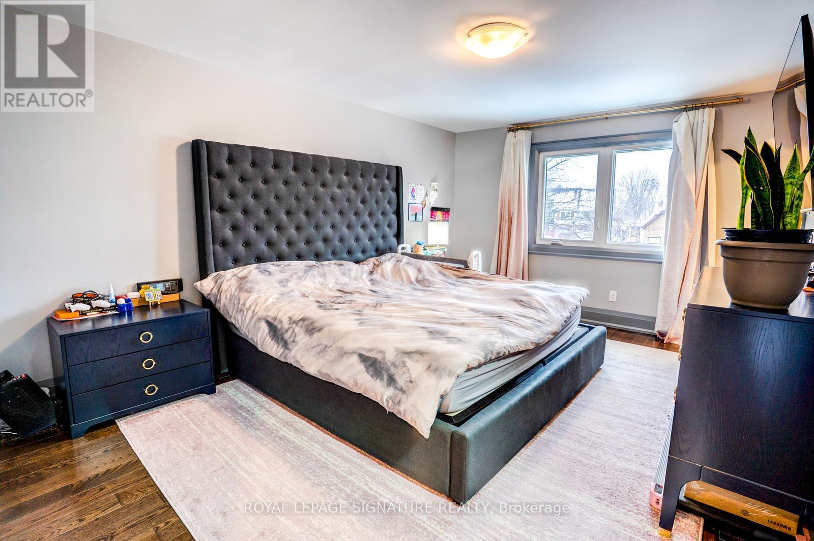 216 HUNTSMILL BOULEVARD - 22