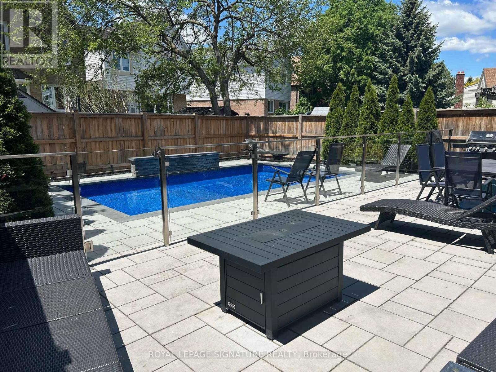 216 HUNTSMILL BOULEVARD - 48