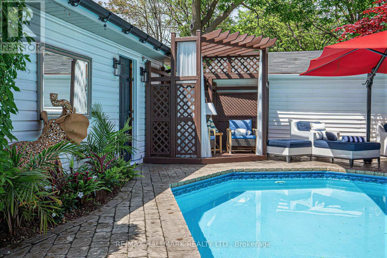 86 BINSWOOD AVENUE - 49