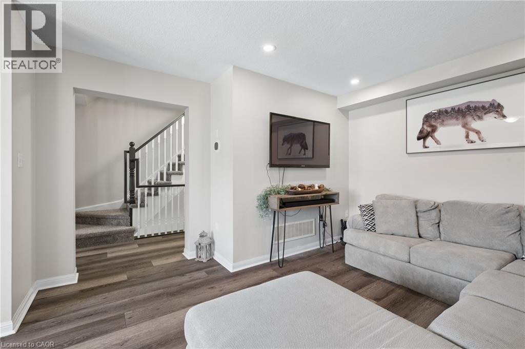 #50 71 GARTH MASSEY Drive - 18