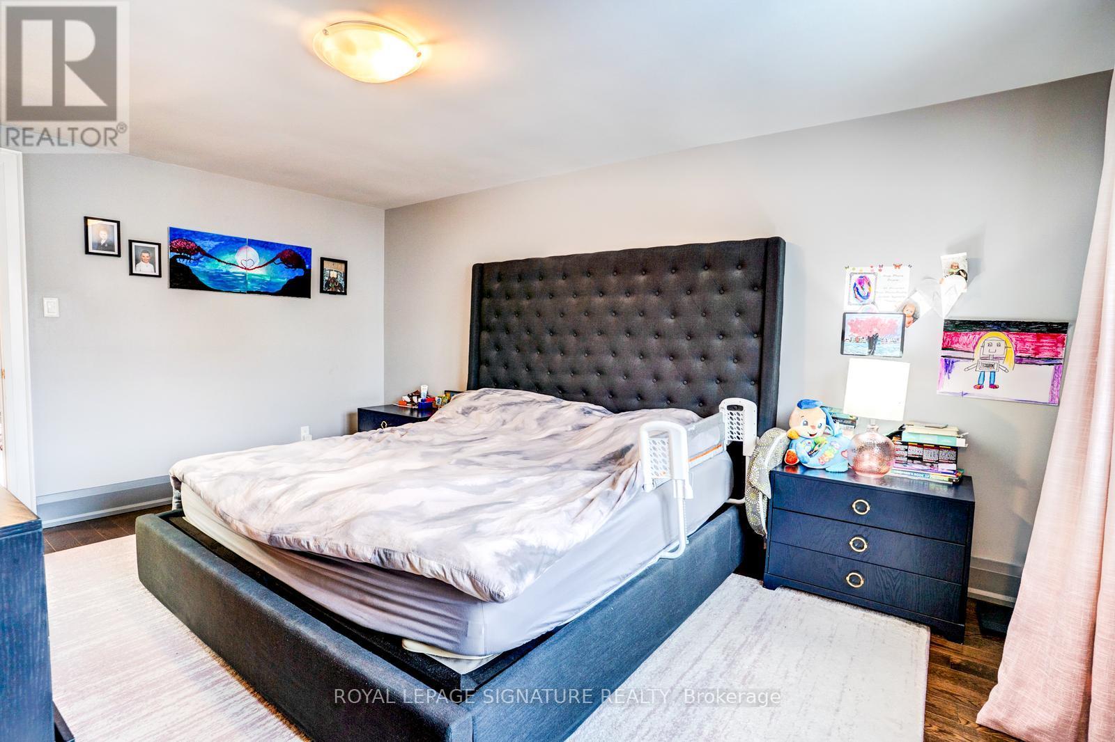 216 HUNTSMILL BOULEVARD - 23