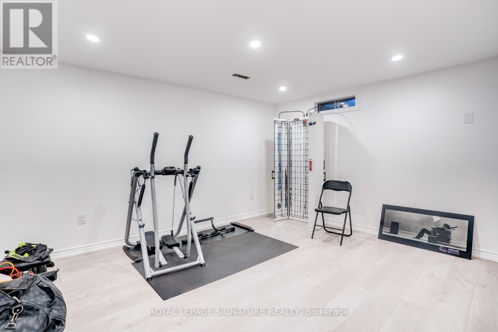 216 HUNTSMILL BOULEVARD - 41