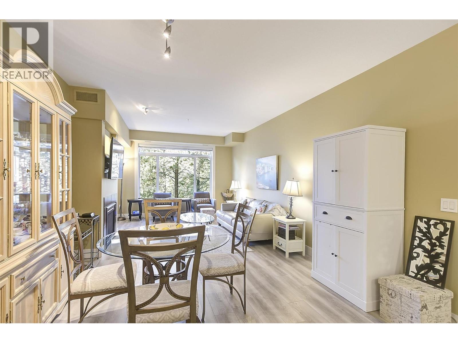 214 2532 Shoreline Drive, Lake Country