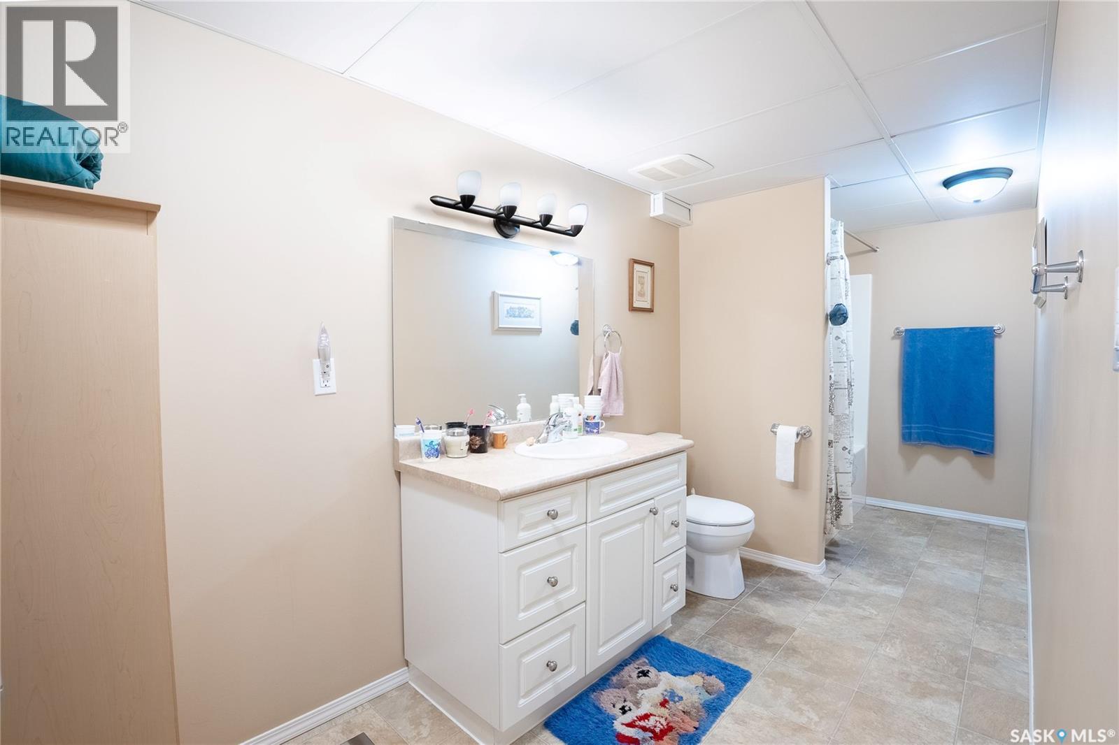 #440 2510 Kenderdine ROAD - 22