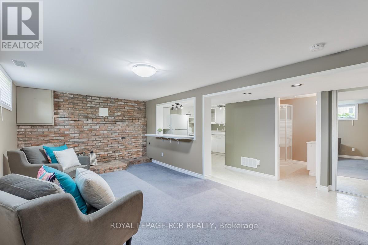 384 WATSON DRIVE - 25