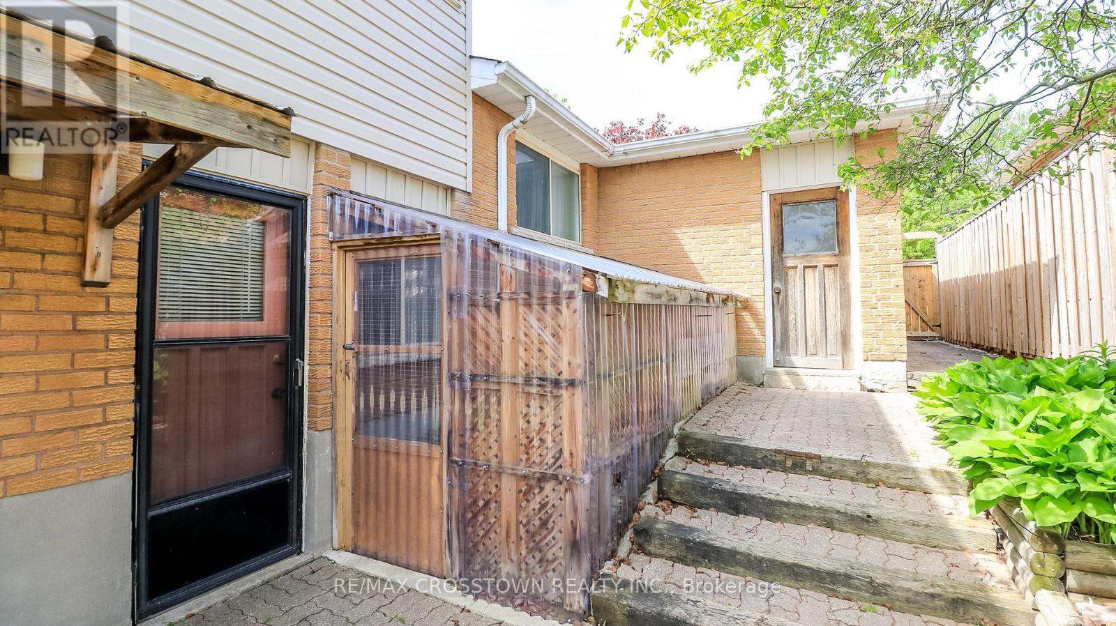 31 LEE AVENUE - 13