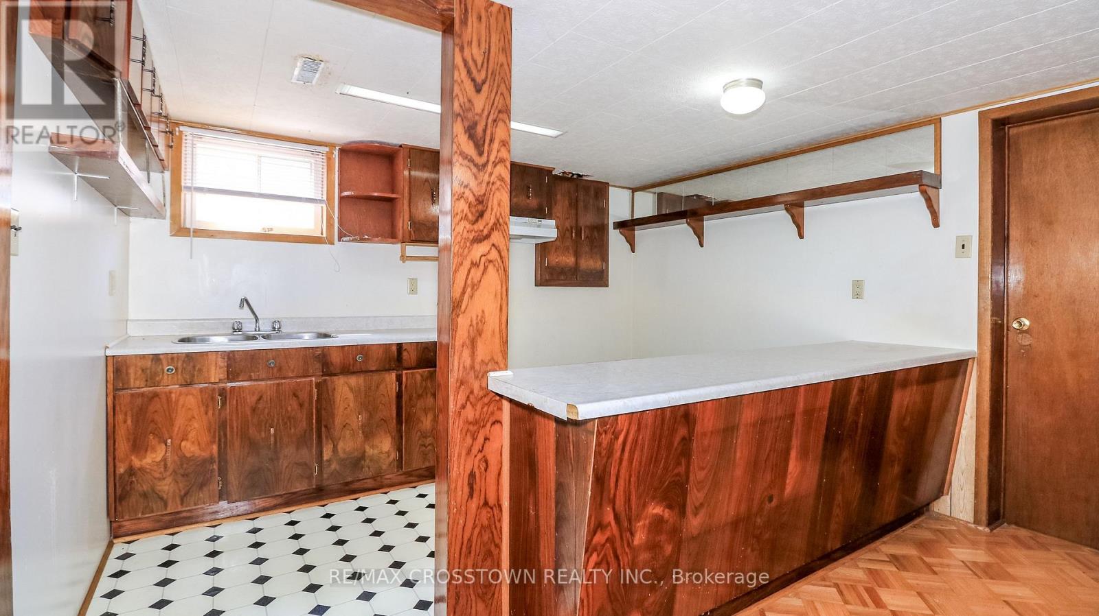 31 LEE AVENUE - 28