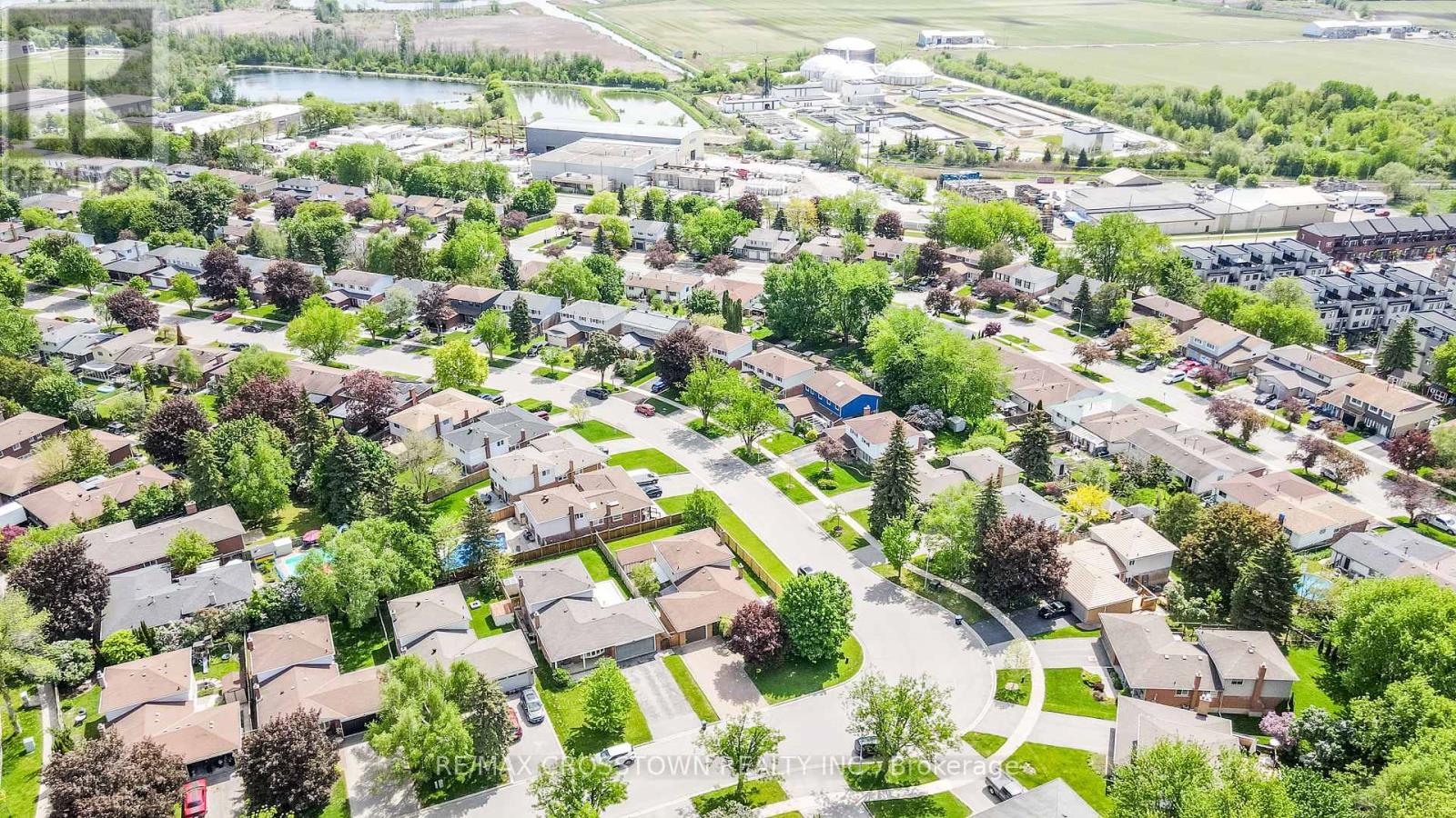 31 LEE AVENUE - 33