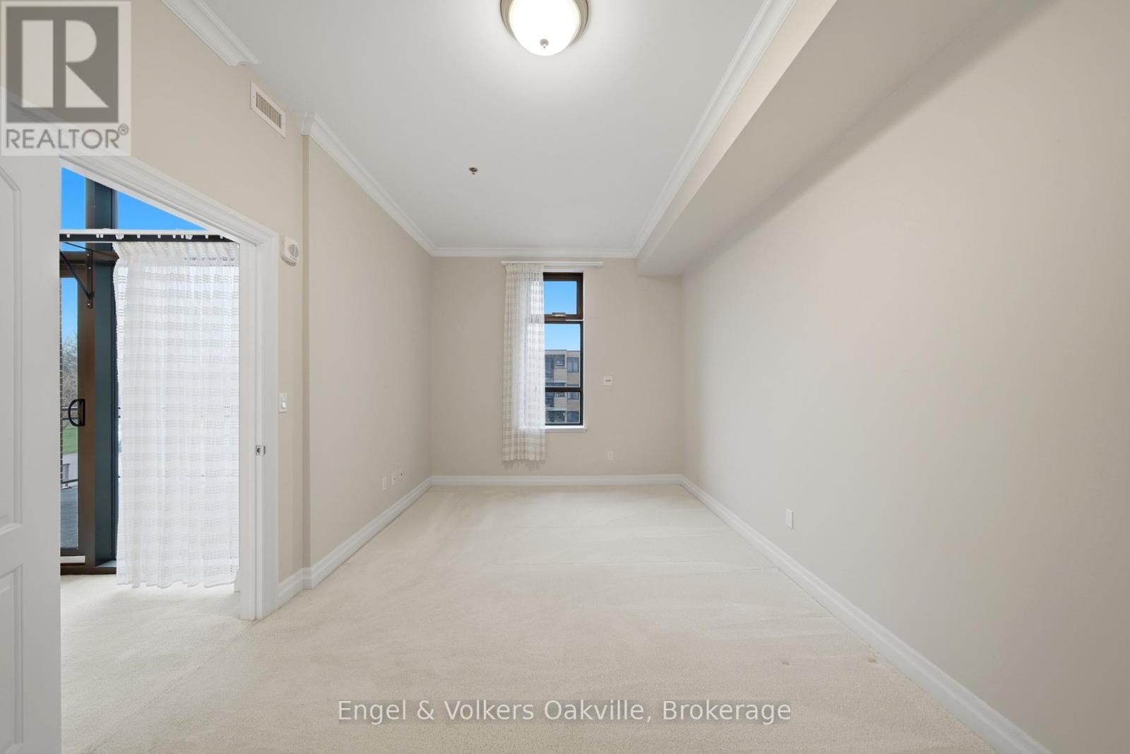 #101 3290 NEW STREET - 20
