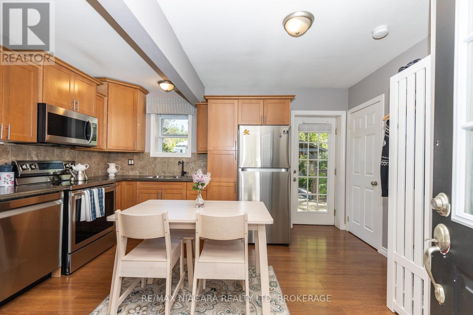 3637 DISHER STREET - 5