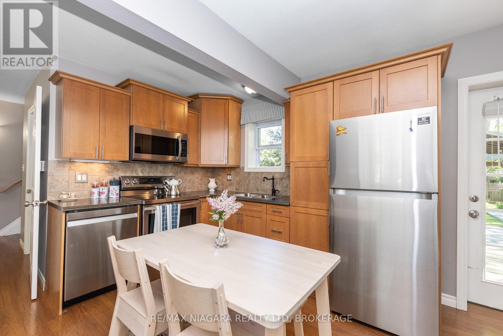 3637 DISHER STREET - 7