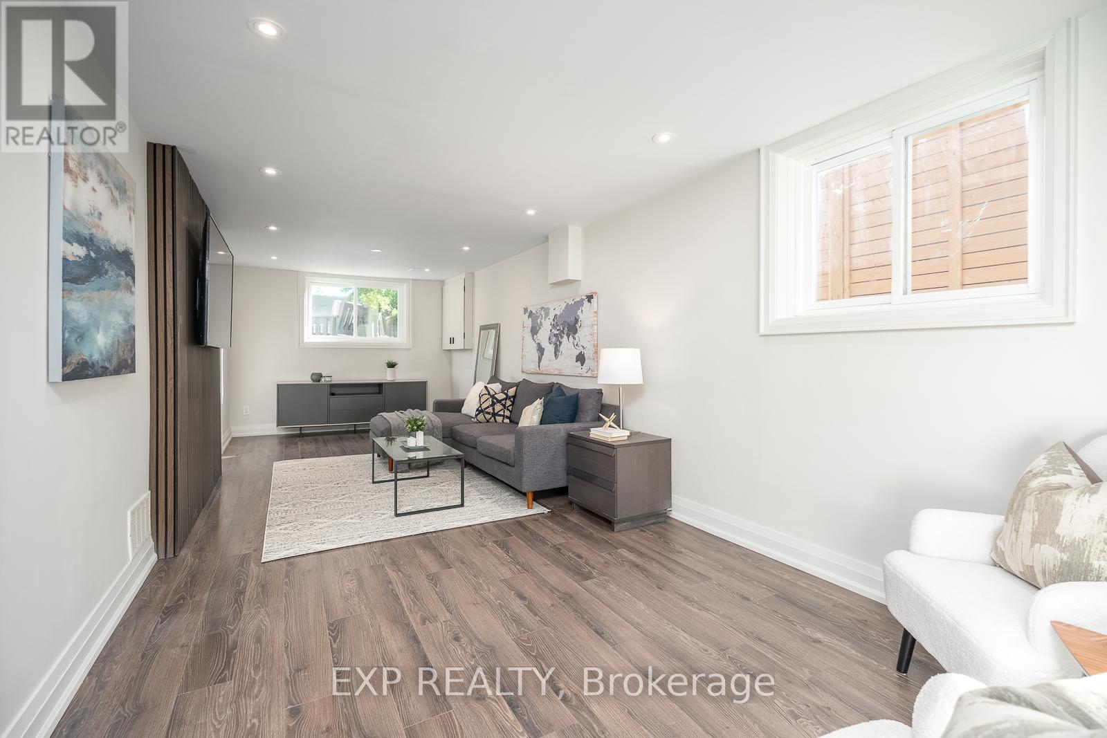 1856 BONNYMEDE DRIVE - 21