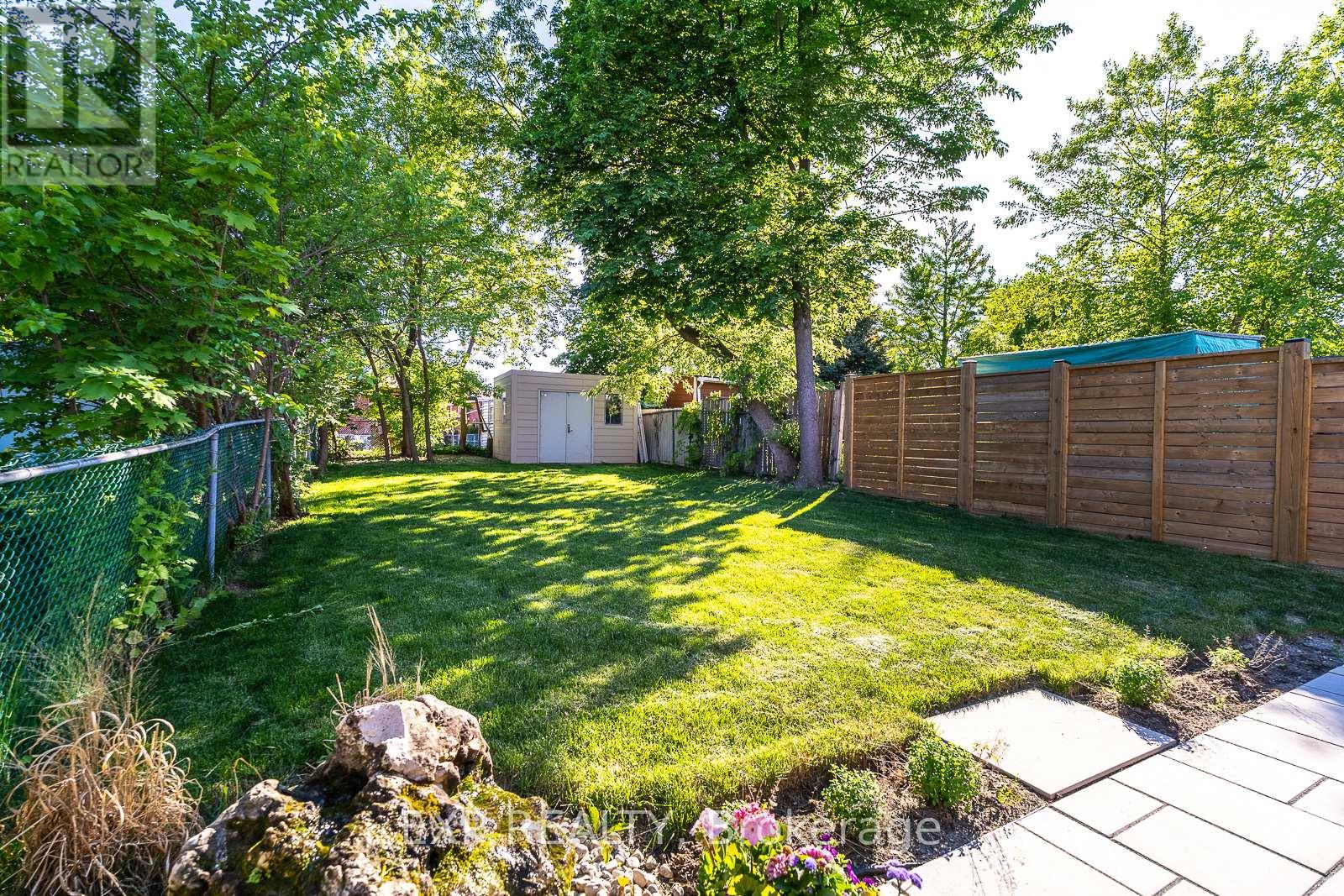 1856 BONNYMEDE DRIVE - 35