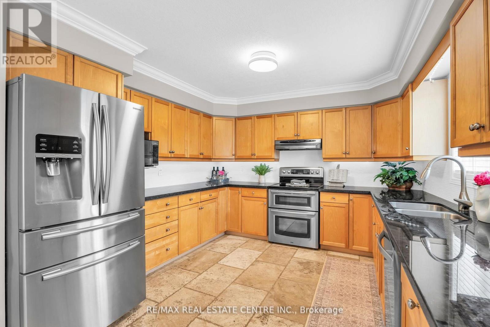 11 CHAPMAN ROAD - 13