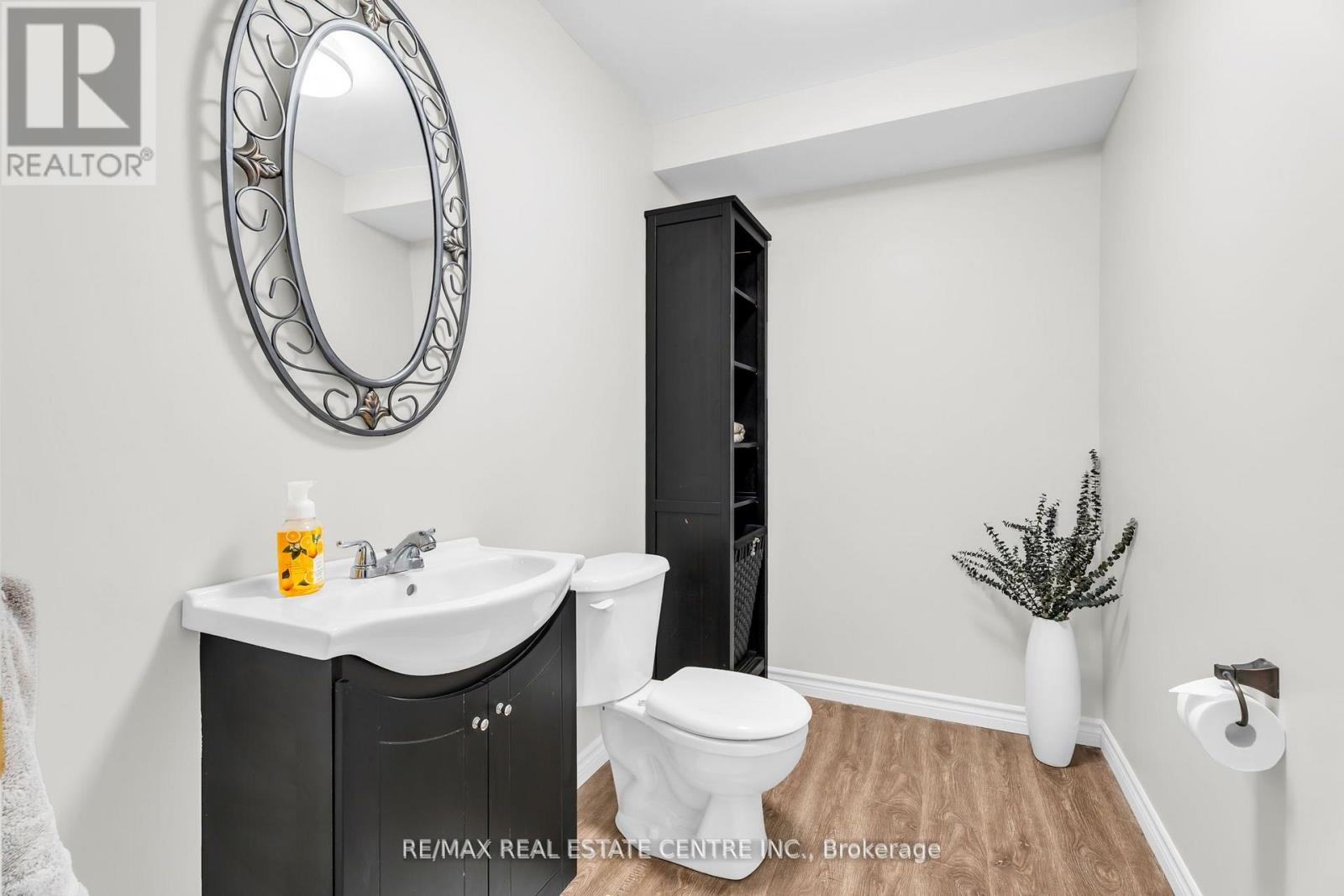 11 CHAPMAN ROAD - 34