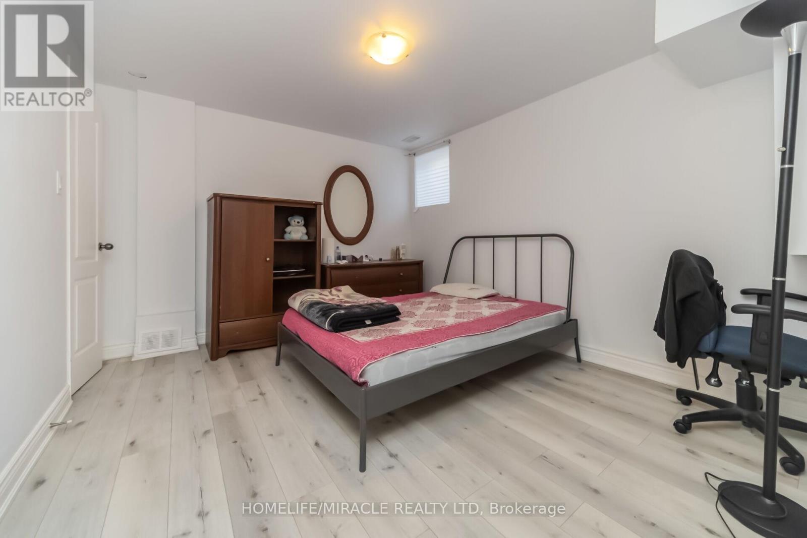 3 WHITE ROAD - 40