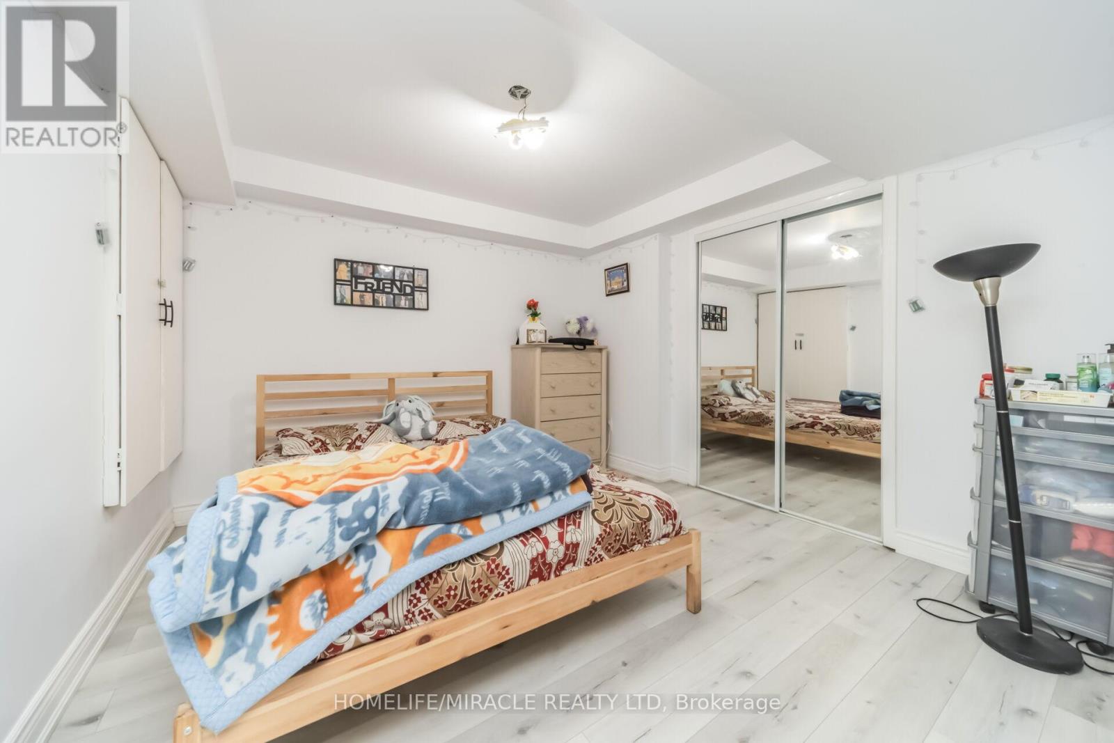 3 WHITE ROAD - 42