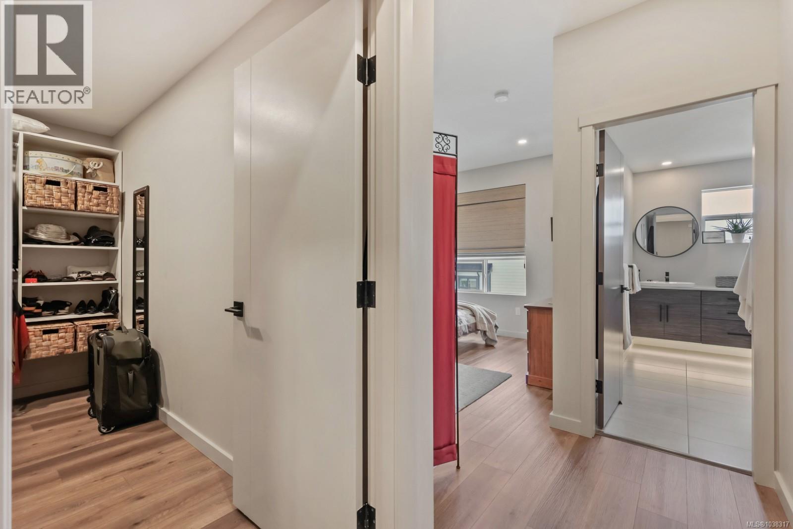 #9 356 14th St - 20
