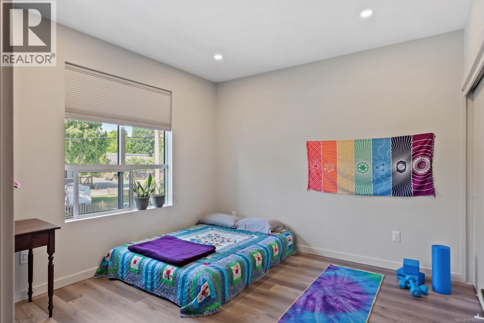 9 356 14th St, Courtenay
